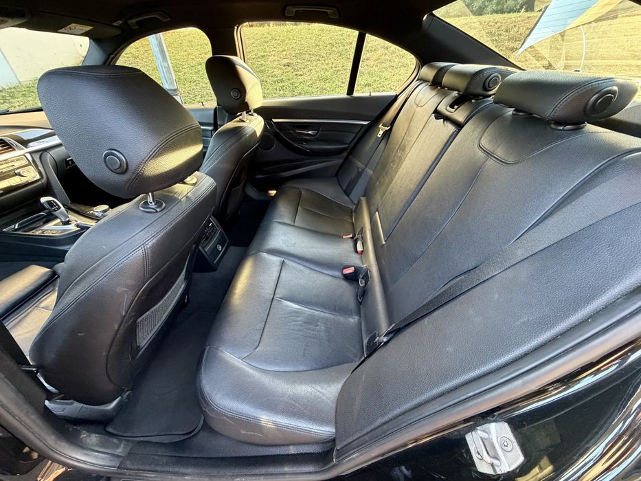 BMW 330e iPerformance Pack M