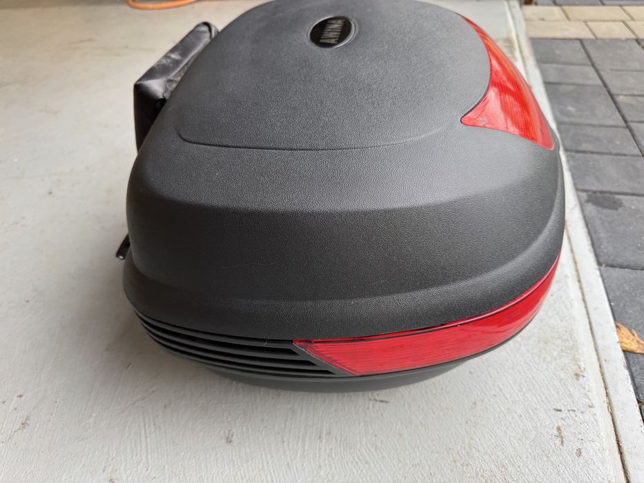 Kufer bagażnik centralny Awina - uniwersalny z płytą montażową