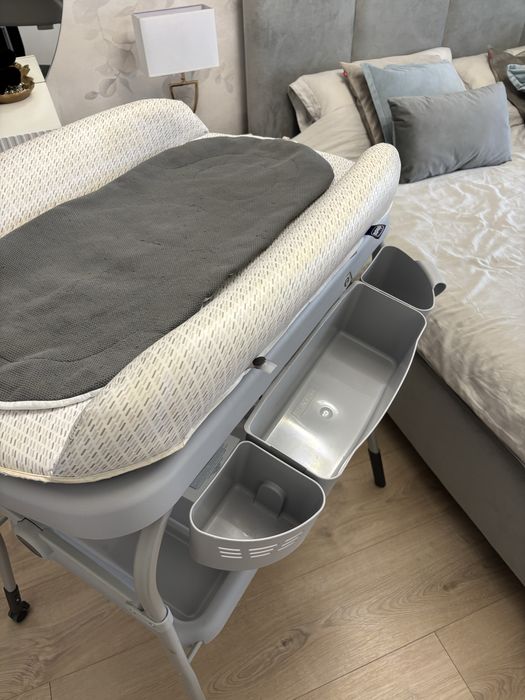 Przewijak z wanienką Chicco