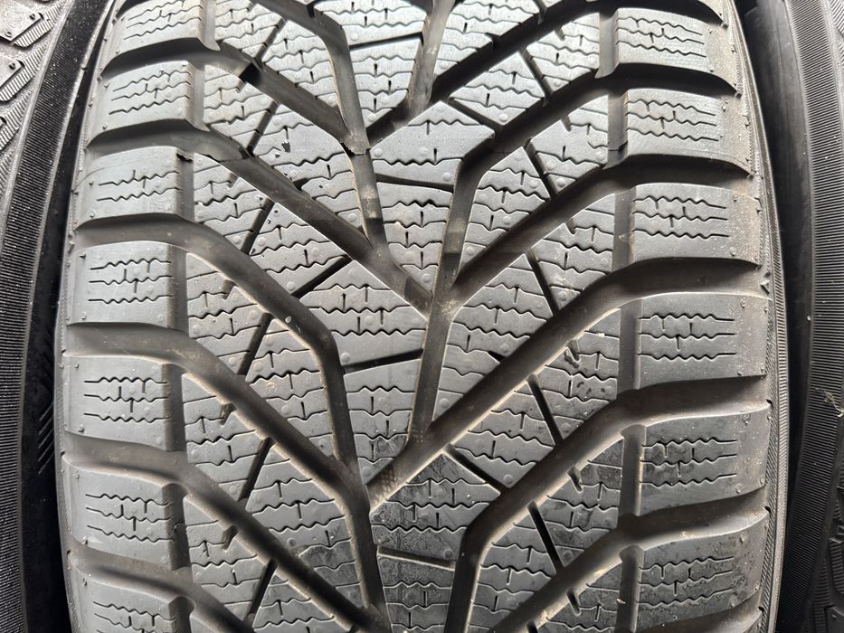 Opony Zima Yokohama Bluearth 225/55r19 8mm rok 2024