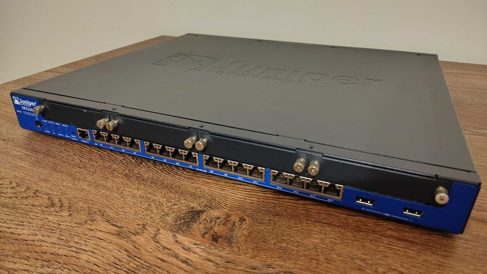 Juniper SRX240 H2