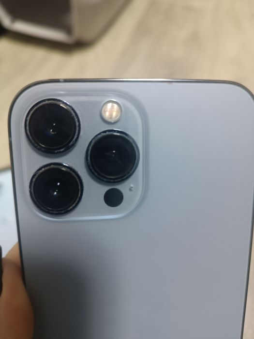 iPhone 13 pro max 512 GB Ha
3anuacTMHM
