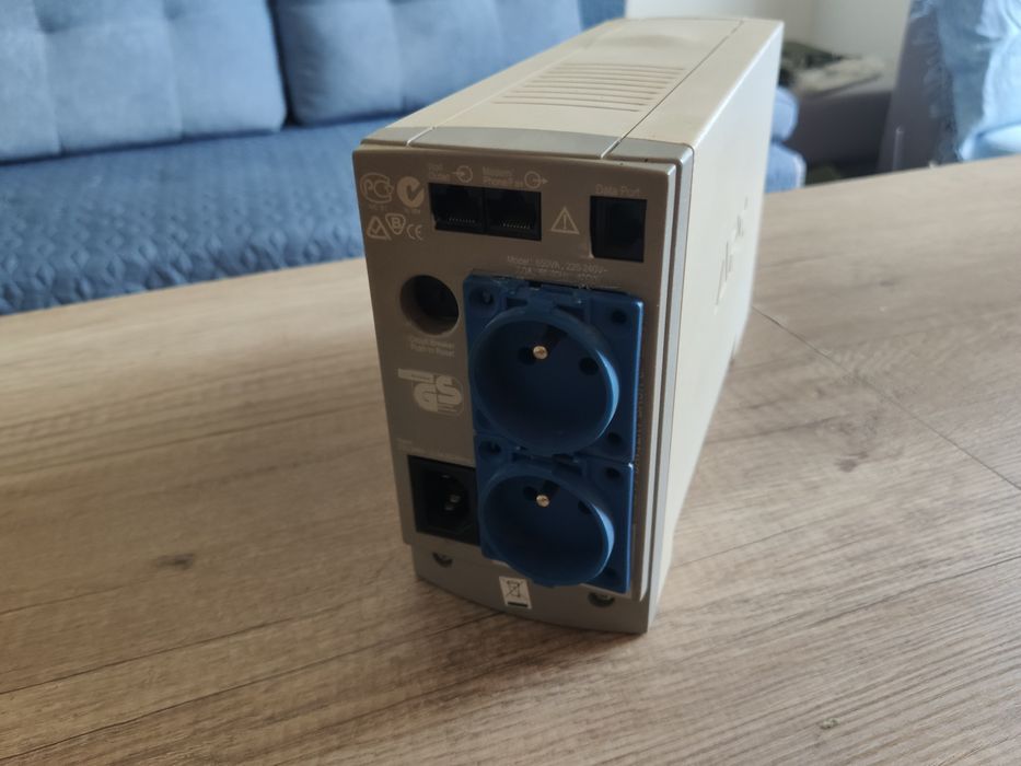 APC Back-UPS CS 650va