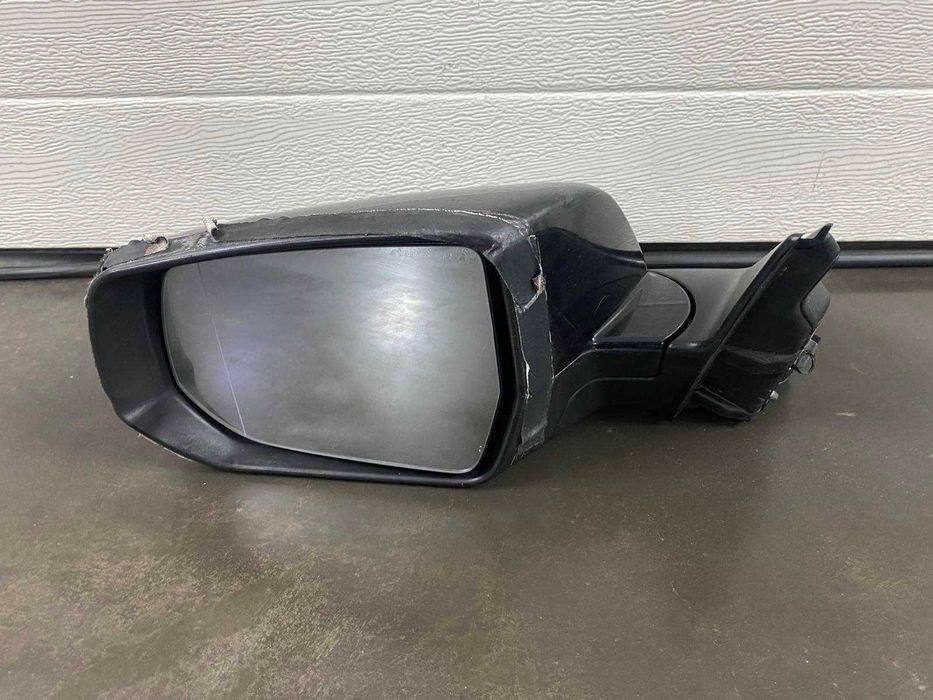 Дзеркало зеркало ліве Chevrolet Malibu 11-16р. 13 pin. Дефект