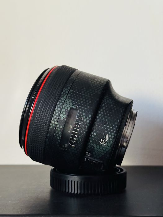 Canon EF 85mm f1.2 L ii usm