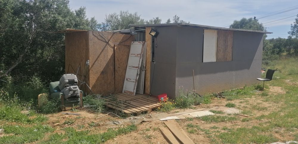 Contentores em painel sandwich diversos de casas e de obras