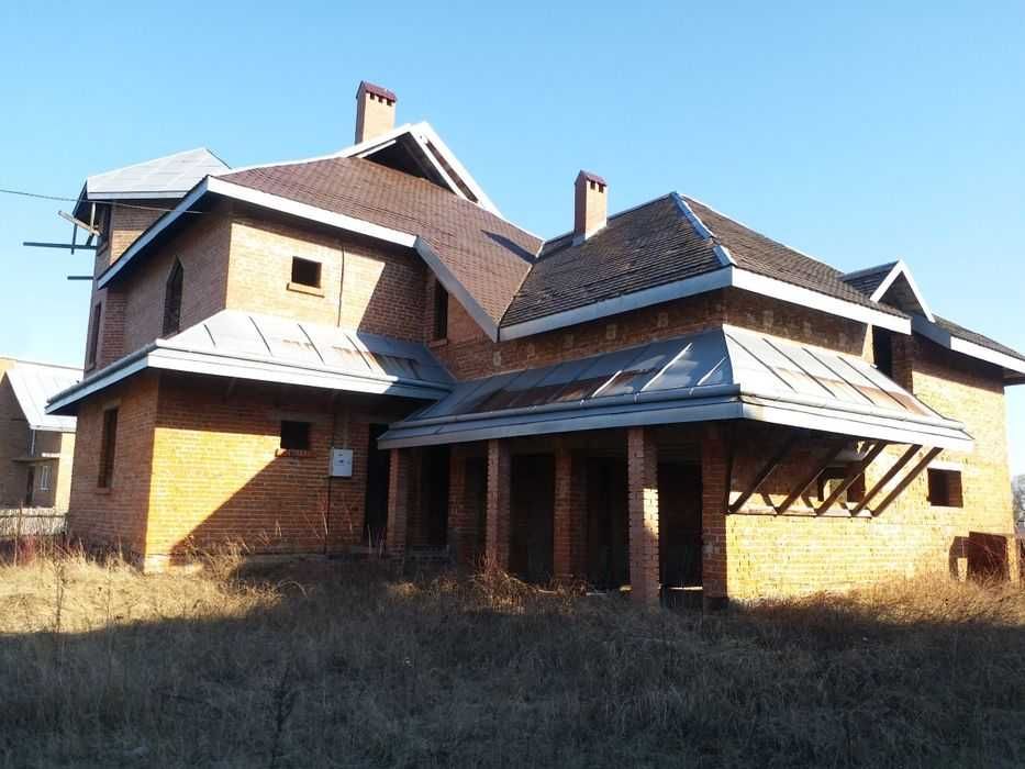 Будинок біля Львова | 5 км | 15 соток | Газ, світло