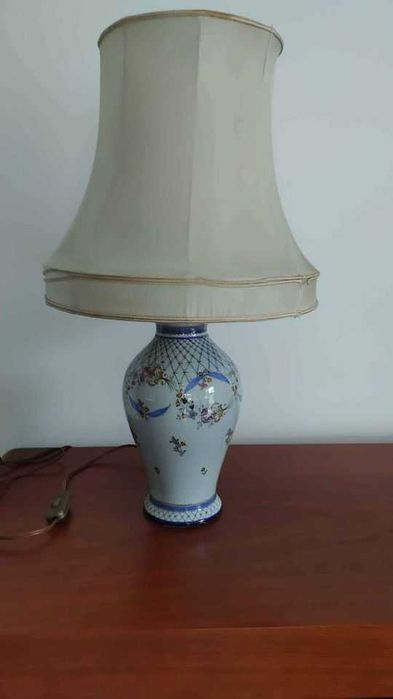 Candeeiro pintado á mão - Fábrica do Carvalhinho