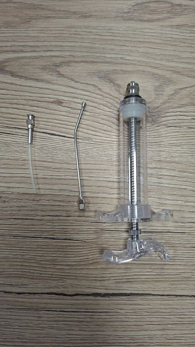 Seringa de Alimentação de aves