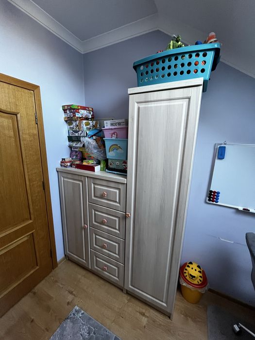 Meble dla dziewczynki na wymiar Solidne