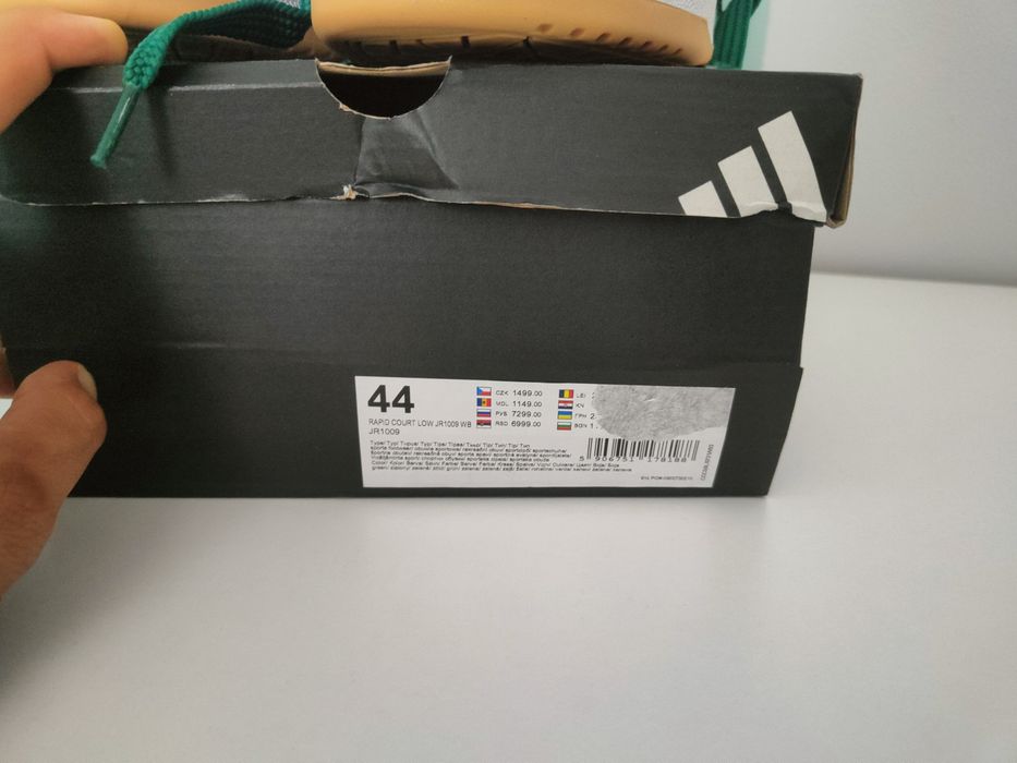Adidas Rapid  Court Low