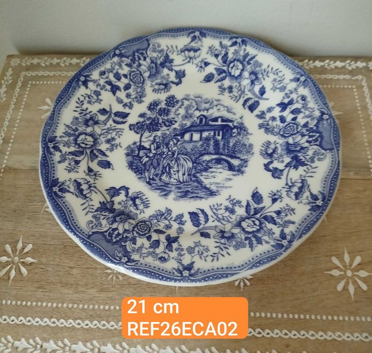 Lindíssimo Prato em Porcelana Italiana