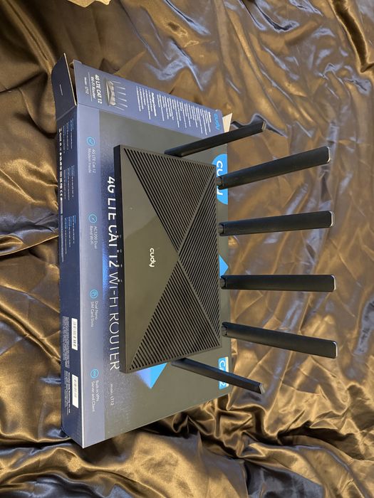 Router Gamingowy LTE CUDY LT12, 4G, Dual-SIM