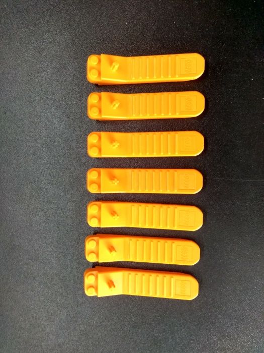 Separador de Peças / Saca Peças LEGO novos e de cor laranja