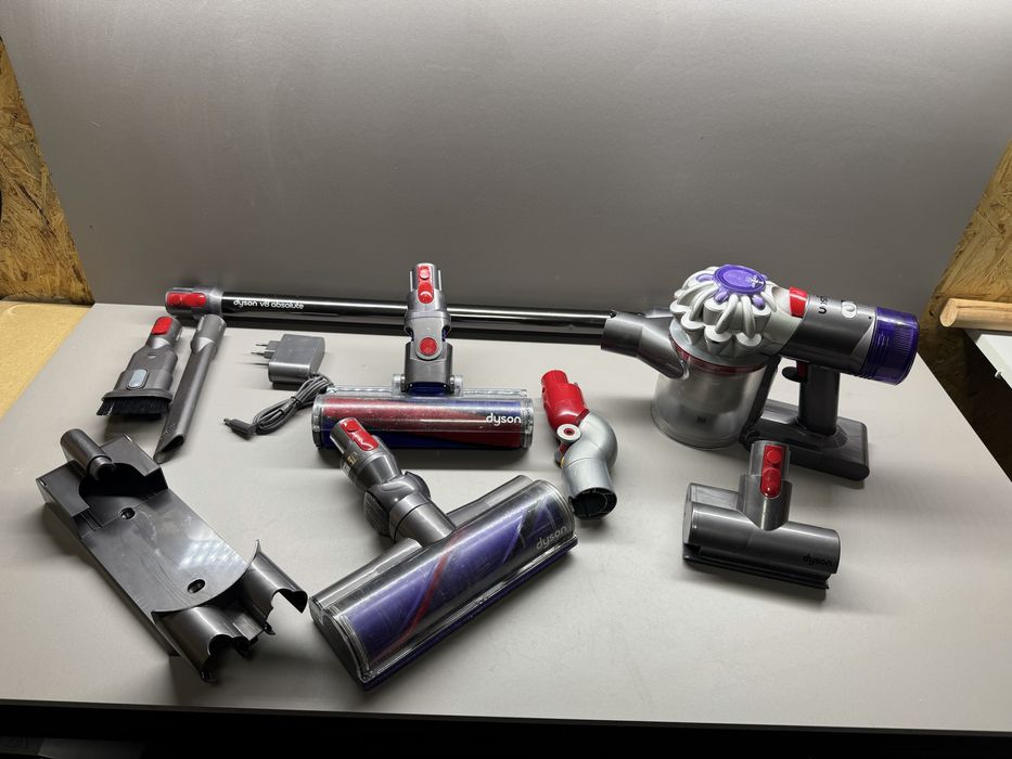 Dyson V8 odkurzacz pionowy bezworkowy