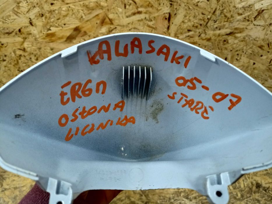 Kawasaki ER-6N osłona licznika osłona zegarów 05-07 oryginał
