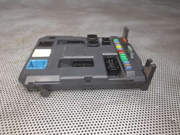 Caixa fusíveis / SAM / BSI CITROËN C3 Picasso (SH_)