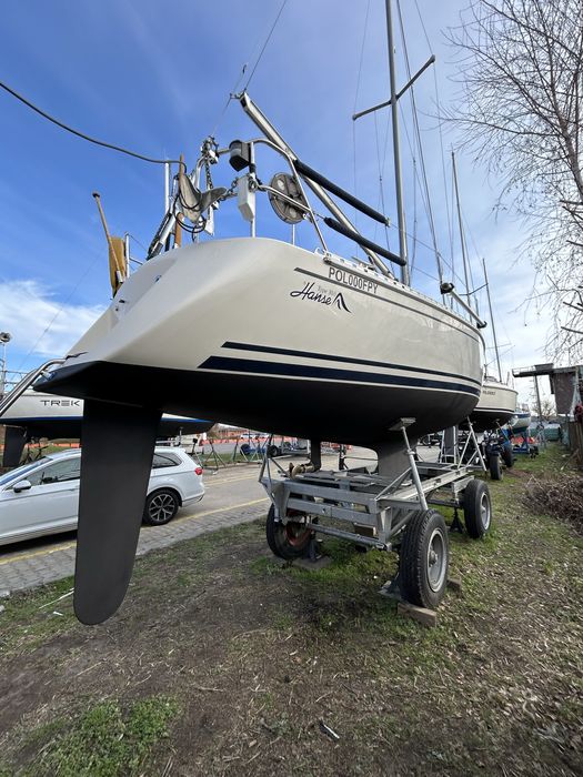 Jacht żaglowy morski Hanse 300 rok produkcji 2003 + przyczepa