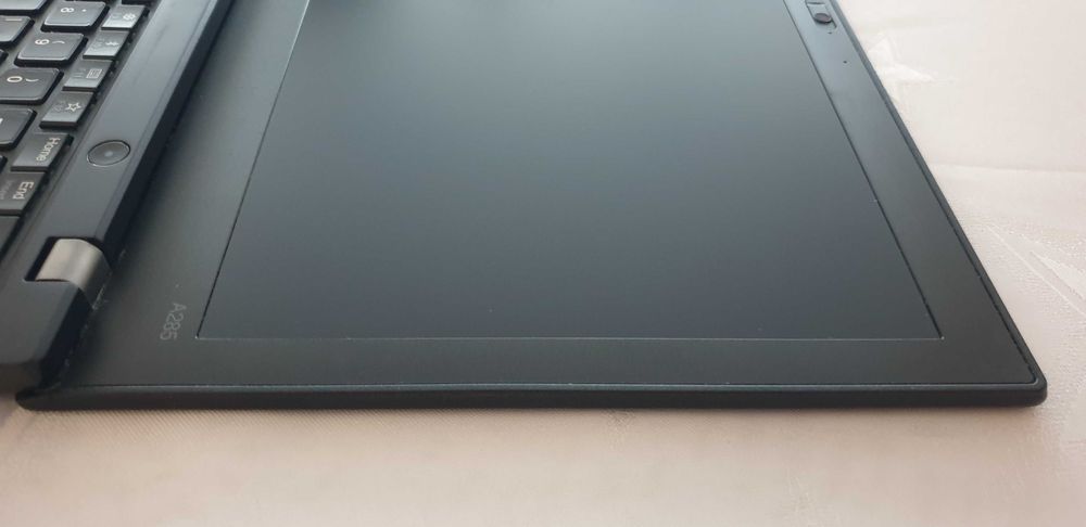Lenovo Thinkpad 12" Ryzen PRO 16GB RAM, 256GB SSD, OFFICE 2021, AMD Radeon