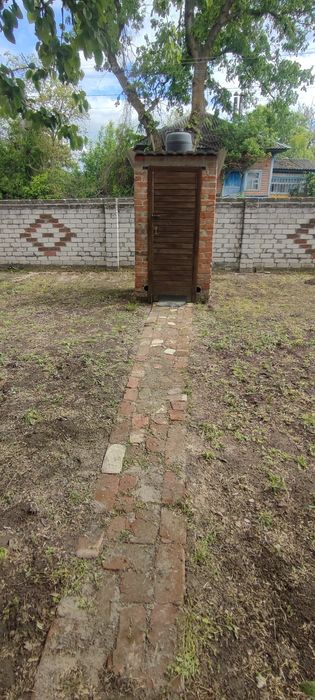 Затишна садиба біля Десни