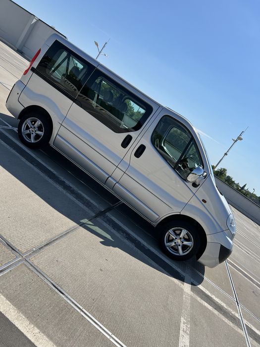 Wynajem, wypożyczalnia busa 9-osobowego