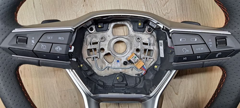 Мультируль Seat FR