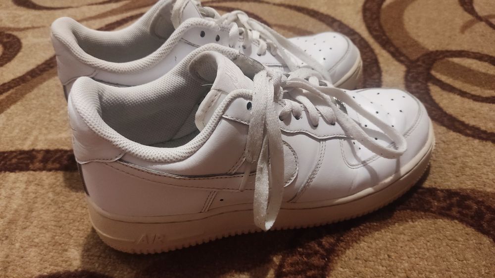Продам кросовки Nike AF1