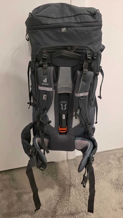 Plecak trekkingowy DEUTER AIRCONTACT CORE 60+10 graphite/shale