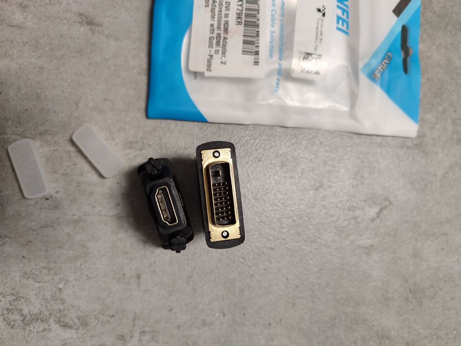 Adapter przejście wtyk DVI na gniazdo HDMI