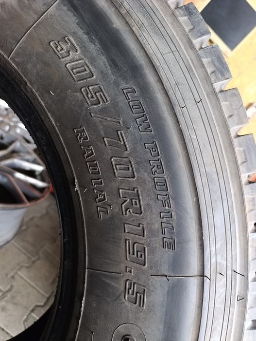 Шини 305/70R19.5  Bridgestone
