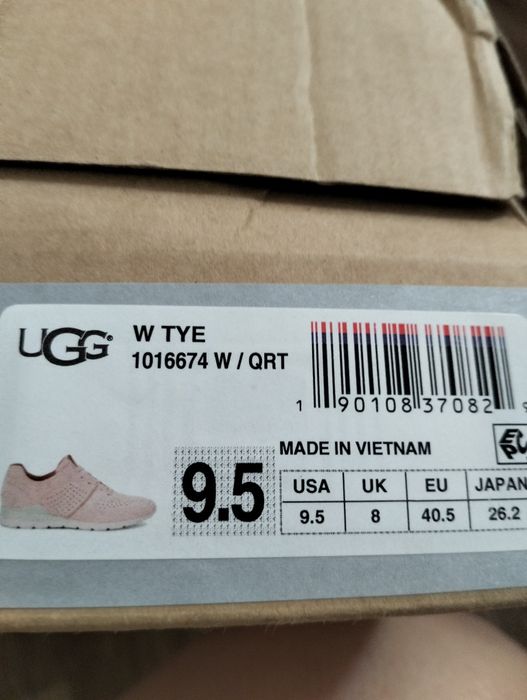 Новые кросовки Ugg, размер 40