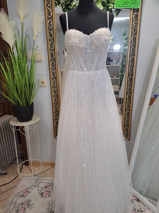 Piękna suknia ślubna polecam