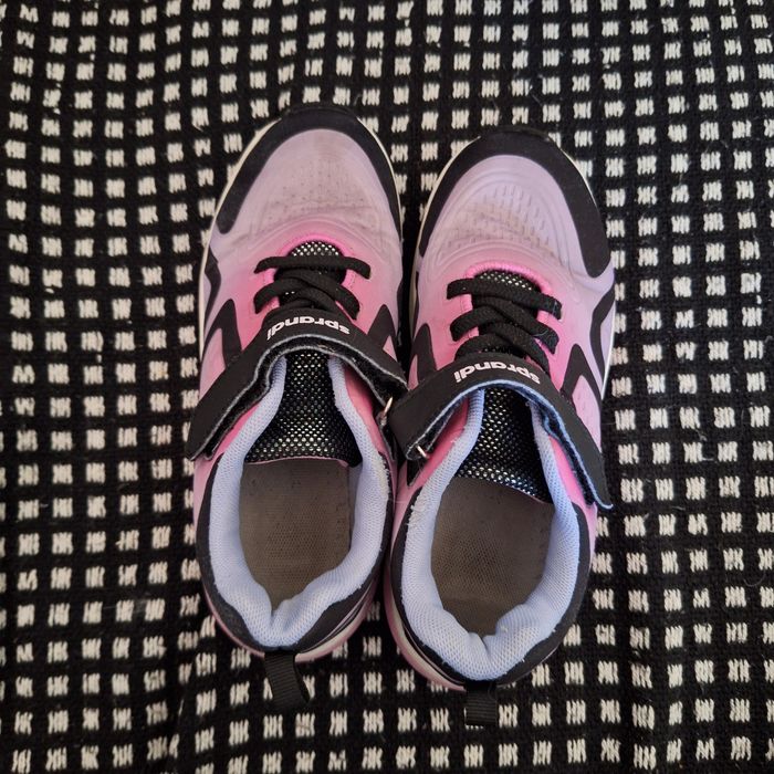 Sprzedam Adidasy r.35