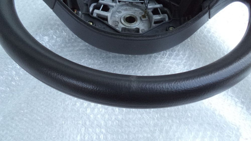 Volante Peugeot 307 em bom estado