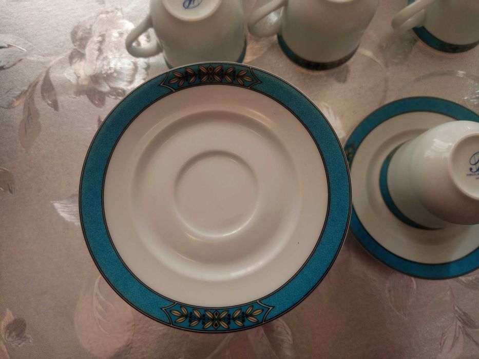 12 chávenas de café em porcelana