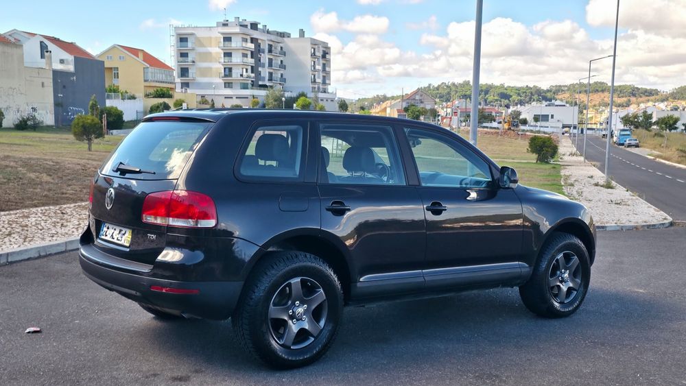 Volkswagen Touareg — fotografia 4