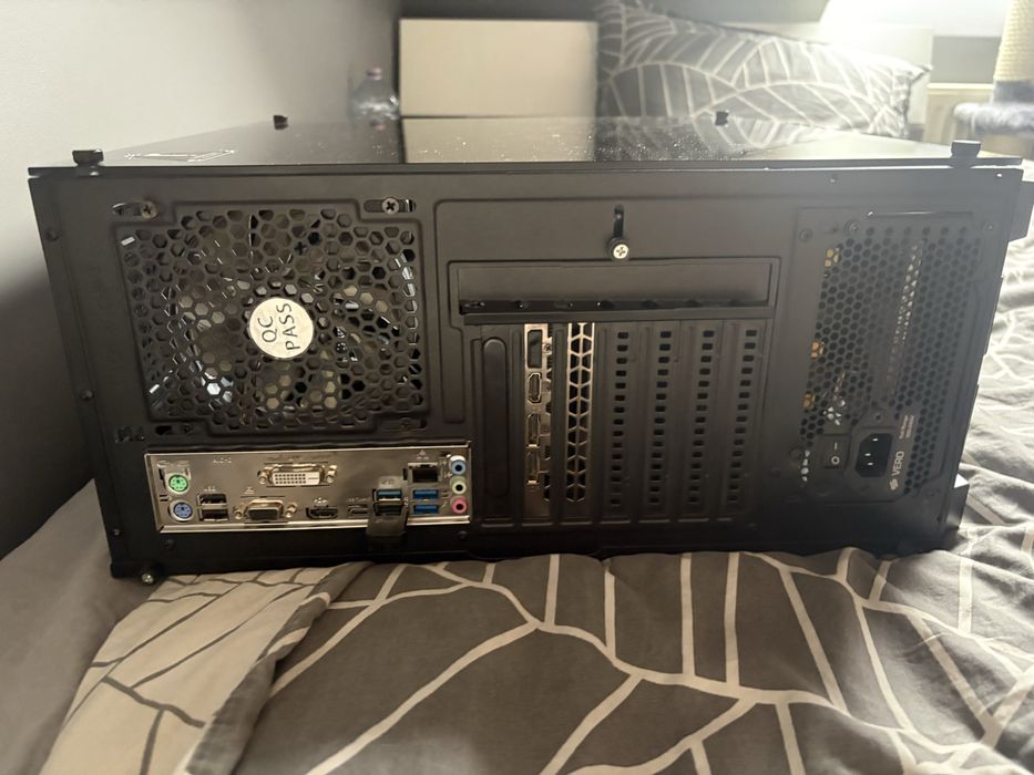 Komputer gamingowy składany