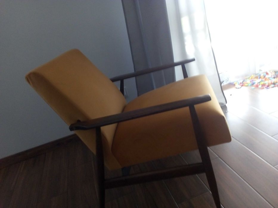 Fotel PRl lisek,po renowacji