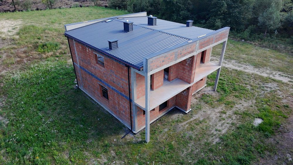 Segment 87m2 dzialka 1600m2