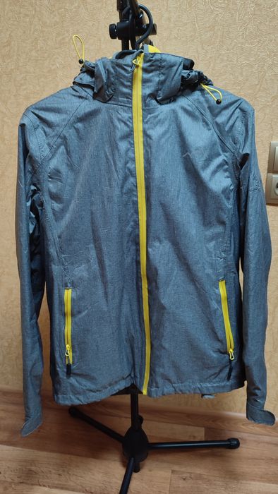 Спортивная куртка, спортивная ветровка