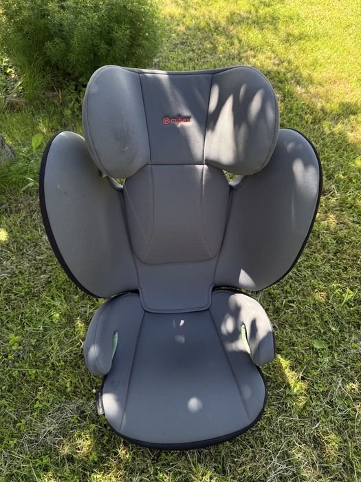 Fotelik Cybex Solution B i-Fix / jak nowy, na gwarancji