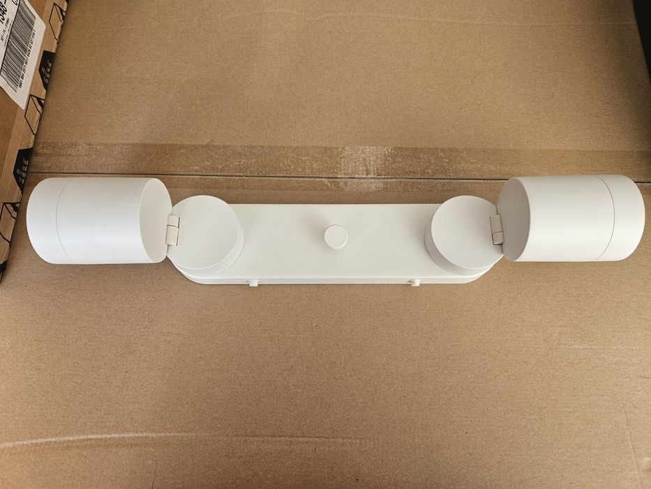 Lampa ścienna podwieszana + żarowki

(produkt nowy
