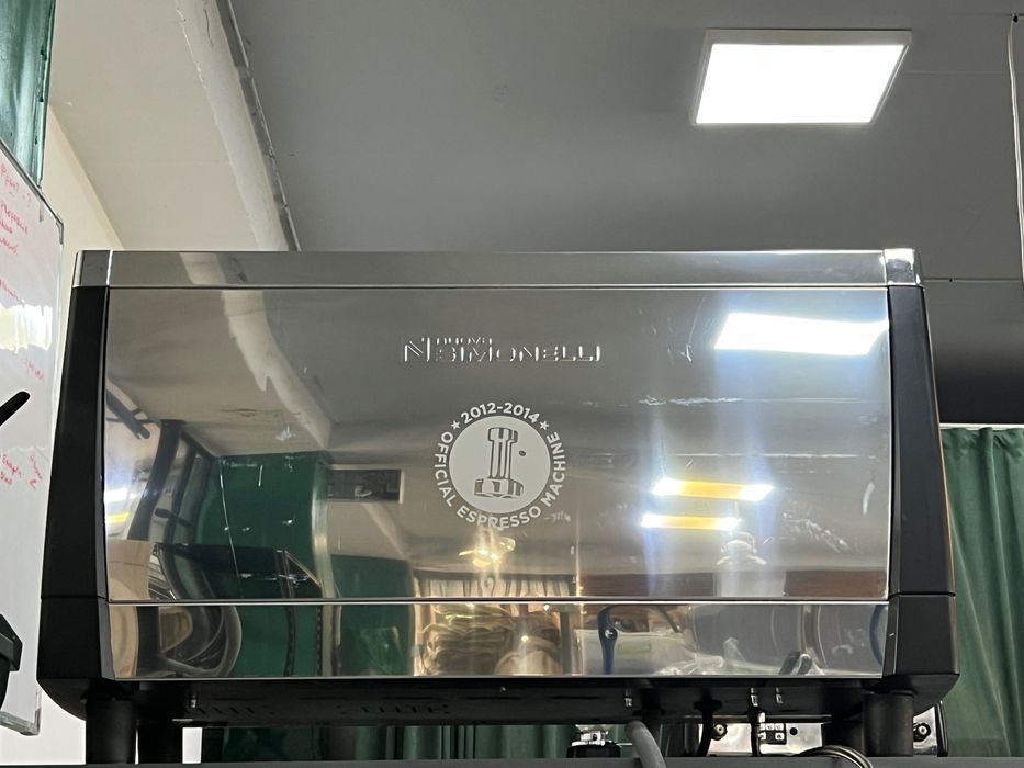 Кавова машина Nuova Simonelli Aurelia 2 мультибойлерна