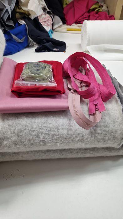 Dodatki krawieckie zestaw dla klientki