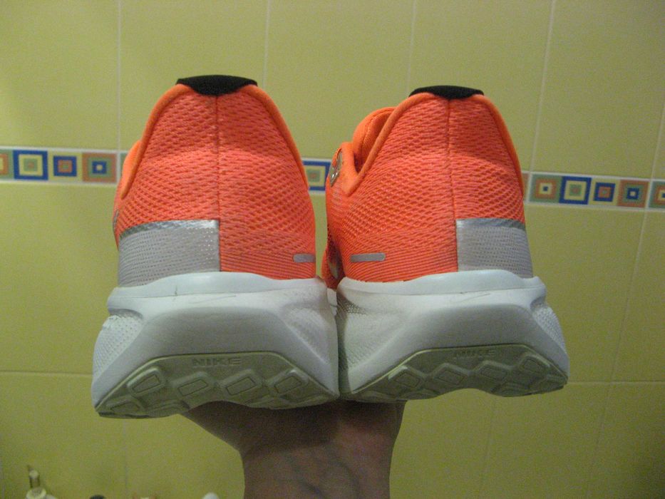 Кроссовки Nike  43