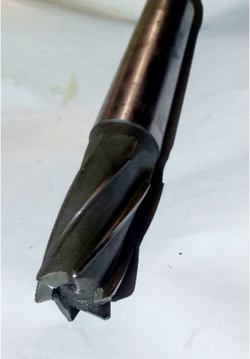 ZTM Frez palcowy NFPc-32 FREZY FI 32 Maszynowy 6 PIÓR HSS STOŻEK 4