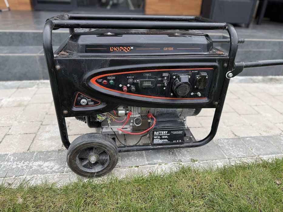 Генератор бензиновий Dnipro-M GX-50E (8 мото годин)