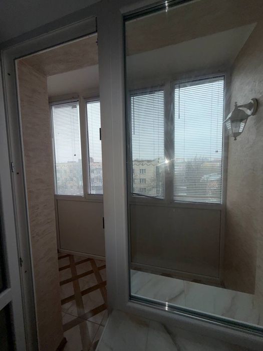 Продам 2  кімнатну квартиру.