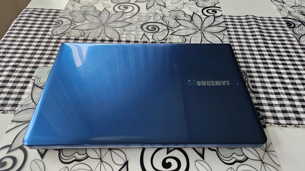 Laptop Samsung NP355V5C