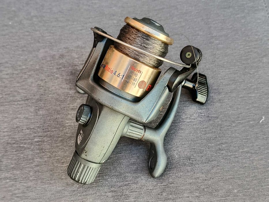 Kit Cana Pesca Peq. + Carreto + Caixa + Acessórios